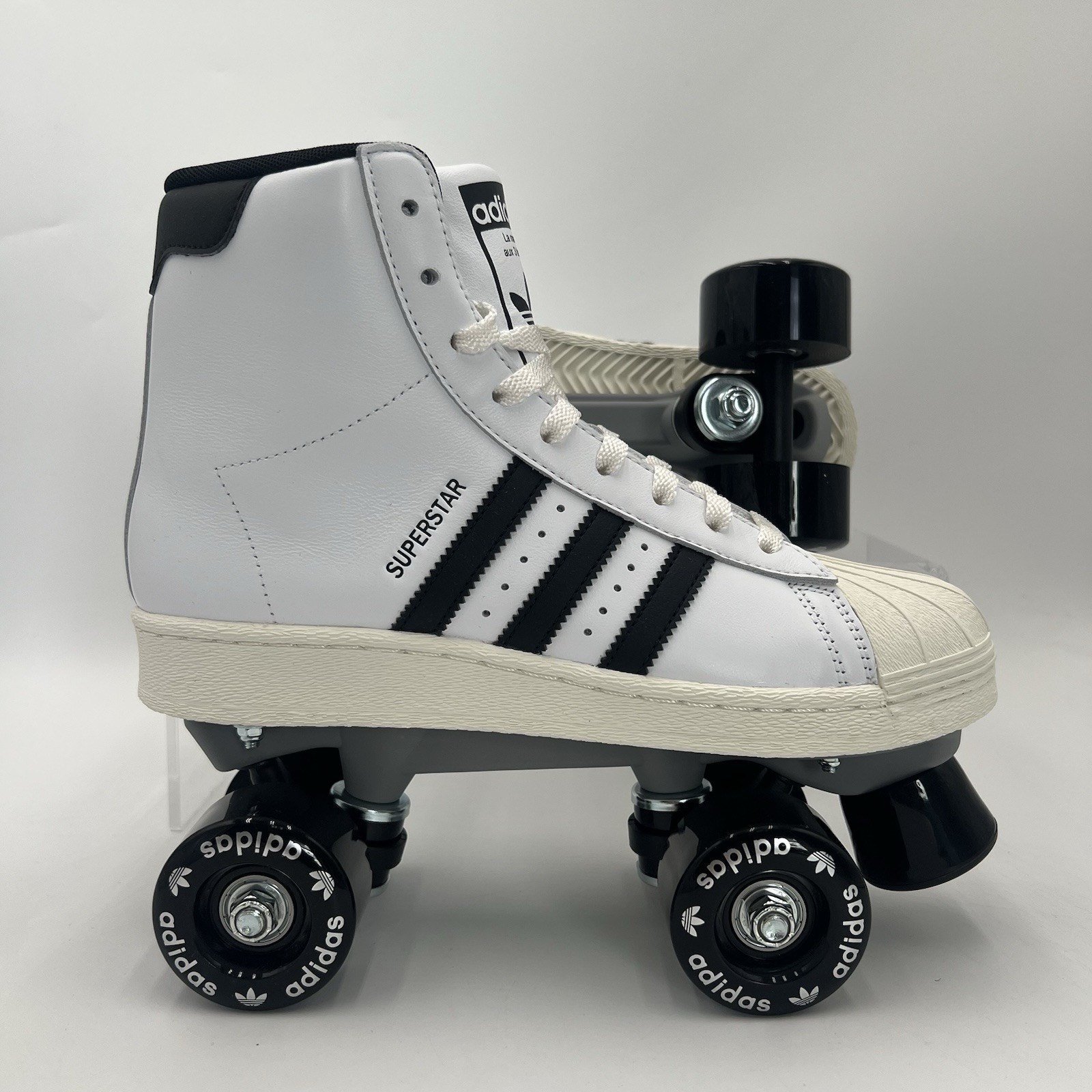 Womens Size 7.5 Adidas Superstar 82 White Black Roller Skate Js4038 New